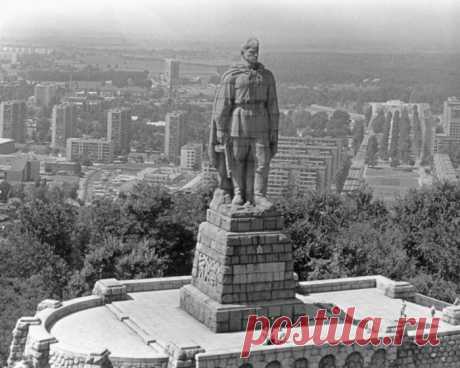 «НЕ ТРОГАЙТЕ РОССИЮ, ГОСПОДА!»