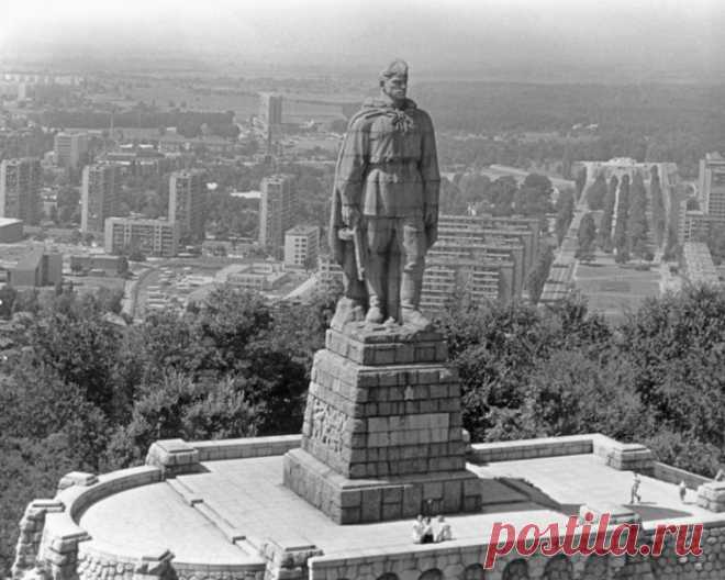 «НЕ ТРОГАЙТЕ РОССИЮ, ГОСПОДА!»