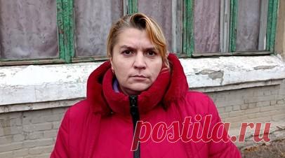 «Могилу копали под обстрелами»: солдаты ВСУ расстреляли мужа беженки из Селидово. Жительница города Селидово Юлия рассказала RT, как украинские военные перед отступлением убивали мирных граждан. Её мужа и двух соседей солдаты ВСУ расстреляли возле подъезда. Читать далее