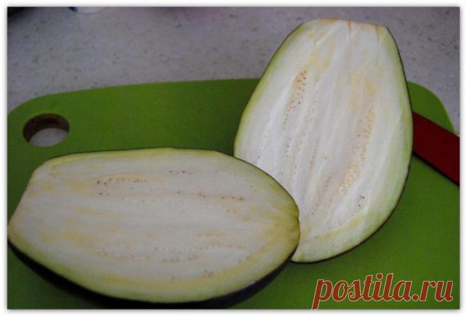 Баклажаны с маринованным мясом и сыром.