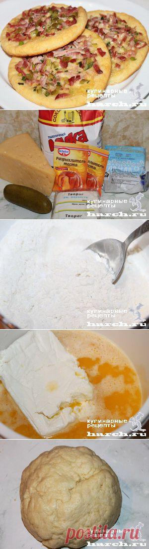 Лепешки творожные с сыром, колбасой и маринованным огурцом | Харч.ру - рецепты для любителей вкусно поесть