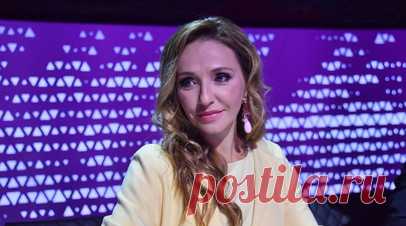 Навка рассказала, что тренер Линичук разбила их дуэт с Костомаровым. Олимпийская чемпионка в танцах на льду Татьяна Навка рассказала, почему их дуэт с Романом Костомаровым распался в первый раз. Читать далее