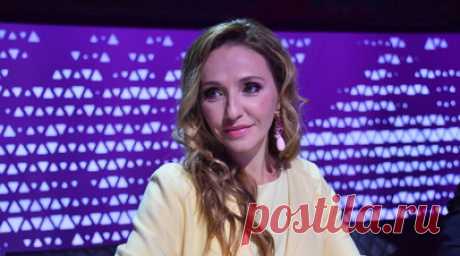 Навка рассказала, что тренер Линичук разбила их дуэт с Костомаровым. Олимпийская чемпионка в танцах на льду Татьяна Навка рассказала, почему их дуэт с Романом Костомаровым распался в первый раз. Читать далее