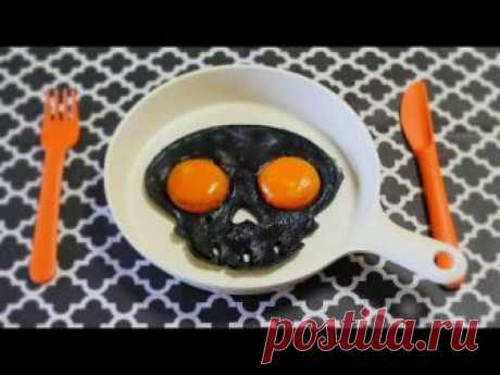 Bamboo Charcoal Deep Black Skull Fried Eggs 竹炭スカル目玉焼き