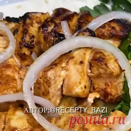 Куриный шашлык на шпажках