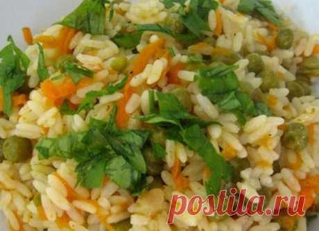 Желтый пряный рис - ароматный вкусный - У нас так Рецепт  приготовления риса красивого, ароматного и , конечно же, очень вкусного. Желтый пряный рис Ингредиенты: 30 гр орехов кешью, 1 палочка корицы, 6 зернышек кардамона, 4 гвоздички, 2...