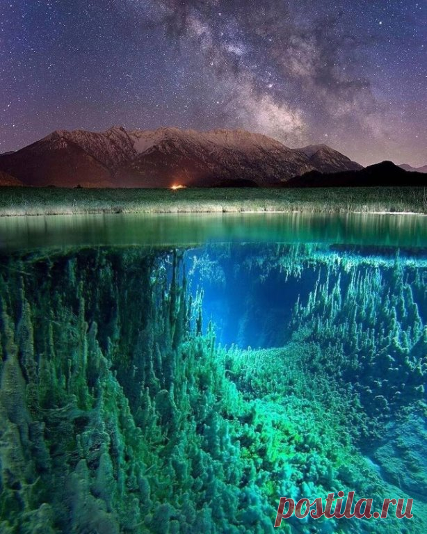 Мир в небесах и под водой.