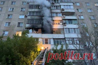 Россиянин описал момент взрыва газа в многоквартирном доме. Житель Энгельса Саратовской области Михаил (имя изменено) рассказал, что взрыв газа в его доме был очень сильным и разбудил всю улицу. Момент взрыва он описал в беседе с «Лентой.ру». Ранее стало известно взрыве газа в 4:34 по местному времени в квартире на пятом этаже девятиэтажке по улице Полтавская, 40А