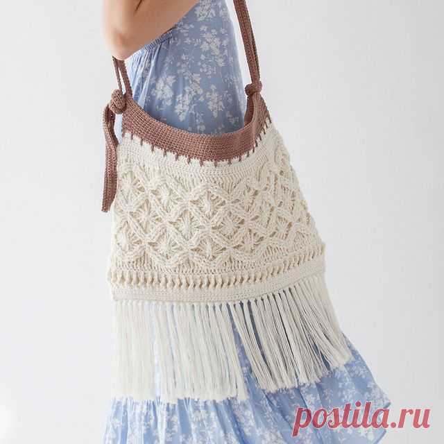 Hands up who's making beautiful bags this summer? 🙋‍♀️ How could we not, when the stitching is as pretty as this?!!

Stitched in Patons Hempster, this macramé-style bag is one for the intermediate crocheters. It's adorned with an intricately worked outer layer then finished with a contrasting strap and carefree fringe. Swipe for cute outfit ideas!

If you didn't know already, Patons Hempster is perfect for summer stitching. We love it because it's long lasting, lightweigh...