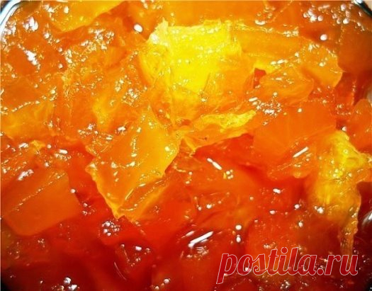 Три рецепта варенья из тыквы.
Эти вкусные рецепты варенья из 
тыквы не только вкусные, но и полезные. Если у Вас отличный урожай 
тыквы, то рекомендуем приготовить такое лакомство.
ВАРЕНЬЕ ИЗ ТЫКВЫ.
Нам понадобится:
1 кг тыквы
850 грамм сахара
1 лимон
1 апельсин
Приготовление:
Тыкву чистим, нарезаем кубиками.
Лимон очищаем от семян, нарезаем мелко с цедрой.
Апельсин очищаем от шкурки и семян, нарезаем мелко.
Все соединяем, засыпаем сахаром, даем настояться в комнате, пока сахар не раствори