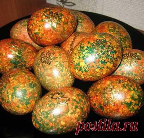 ОРИГИНАЛЬНЫЙ СПОСОБ ПОКРАСКИ ПАСХАЛЬНЫЙ ЯИЦ.
