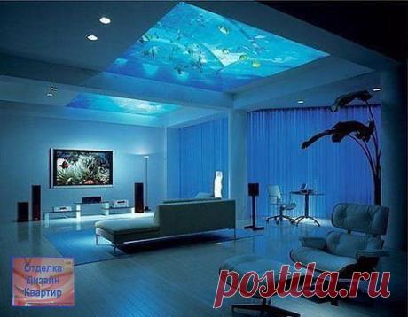 Бассейн на потолке.