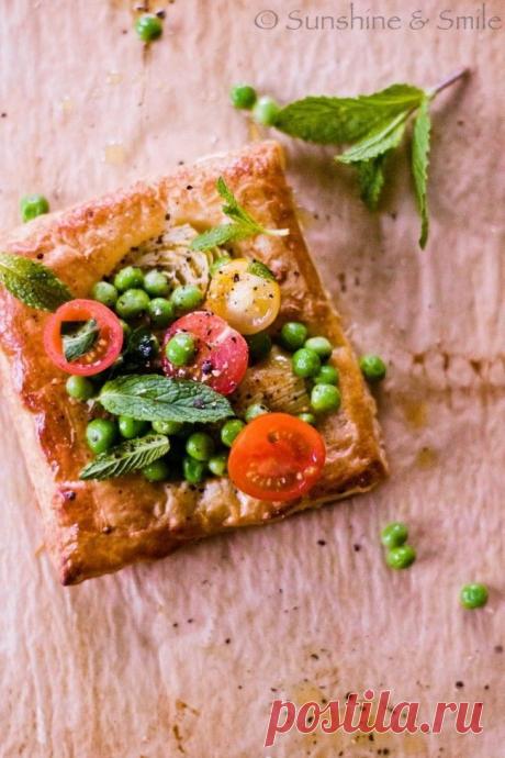 Artichoke and Tomato Salad Tarts