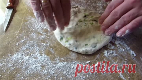 ВКУСНЕЙШИЕ ЛЕПЕШКИ С ЗЕЛЕНЫМ ЛУКОМ, ПРАКТИЧЕСКИ ИЗ НИЧЕГО!
