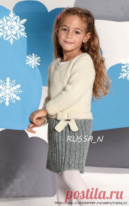 Платье теплое для девочки спицами.