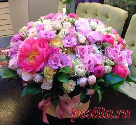 Р.
Все будет хорошо! Пусть не сегодня, не завтра, пусть фиг его знает когда… Но все равно, вот увидите - все будет хорошо.