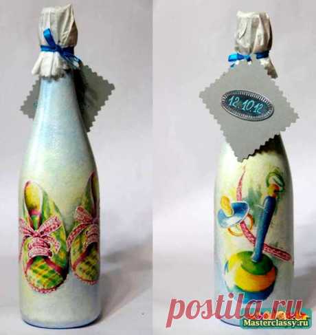 Подарки в технике декупаж. Бутылочка для новорожденного. Мастер класс с фото