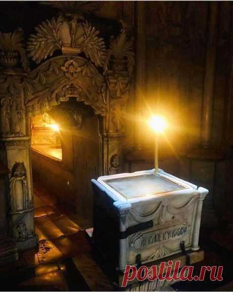 «Մահուամբ զմահ կոխեաց
եւ յարութեամբն իւրով
մեզ զկեանս պարգեւեաց.
Նմա փա՜ռք յաւիտեանս» ։(Ժամագիրք)
ՔՐԻՍՏՈՍ ՅԱՐԵԱՒ Ի ՄԵՌԵԼՈՑ:☦
ՁԵԶ ԵՒ ՄԵԶ ՄԵԾ ԱՒԵՏԻՍ:🌷
Օրհնեալ է Յարութիւնը Քրիստոսի🙏🏻
Աստված Օրհնի բոլորիդ💔Բարի Զատիկ🌺
«Քրիստոս յարեաւ ի մեռելոց»։ Շնորհաւոր Սբ․ Զատիկ։
&quot;Christus ist auferstanden!&quot; Frohe und gesegnete Ostern!