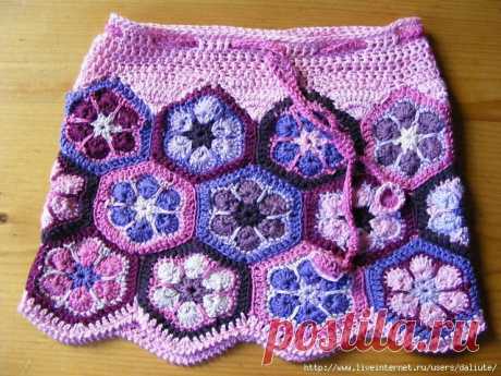 Юбочка для девочки с африканским цветком..