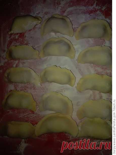 Вареники с вишней, квашеной капустой, картофелем. Рецепт с пошаговыми фотографиями