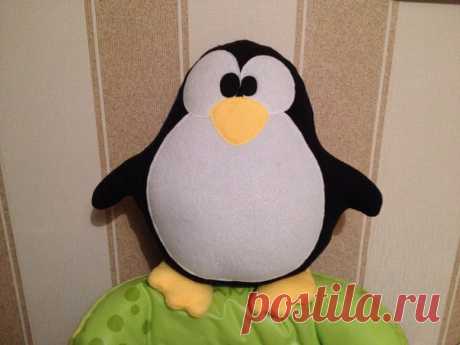 #игрушки #своимируками #выкройка

Такие разные, такие милые пингвинчики!
Их очень любят дети! 
Сделайте такие игрушки из флиса, меха, 
даже обычного разноцветного ситца. 
В любом исполнении пингвинчики 
будут радовать Ваших деток!

#ТайнаТворчества #игрушки #своимируками #выкройка #рукоделие 
#ВолшебныйМирИгрушек