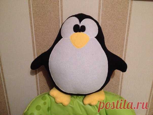 #игрушки #своимируками #выкройка

Такие разные, такие милые пингвинчики!
Их очень любят дети! 
Сделайте такие игрушки из флиса, меха, 
даже обычного разноцветного ситца. 
В любом исполнении пингвинчики 
будут радовать Ваших деток!

#ТайнаТворчества #игрушки #своимируками #выкройка #рукоделие 
#ВолшебныйМирИгрушек