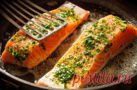 Семга, жаренная на сковороде, - пикантное блюдо с нежным вкусом Жареная семга - вкусный и простой рецепт деликатесной рыбы.