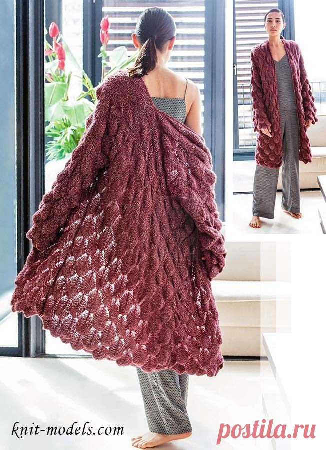 Пальто вязаное узором “Чешуя” (Вязание спицами) – Журнал Вдохновение Рукодельницы