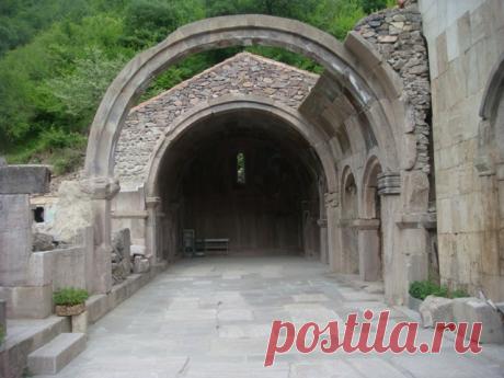 Վահանավանք (միջնադարյան վանական համալիր), Սյունիքի մարզ Монастырь Ваганаванк. Является усыпальницей сюникских царей и князей, Сюникская область