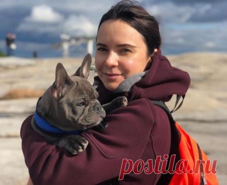 Лилия Подкопаева спустя месяц после родов: гимнастка показала новое семейное фото