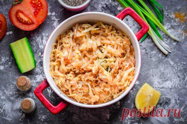 8 блюд с молодой капустой - Будет вкусно - 7 апреля - Медиаплатформа МирТесен Молодая капуста очень богата витаминами, ускоряет обмен веществ и содержит огромное количество клетчатки, все это при минимальном количестве калорий. Предлагаем вам подборку вкусных и полезных блюд из молодой капусты. 1. Тушеная молодая капуста Капуста молодая — 300 г Морковь — 100 г Лук репчатый - 7 апреля - 43367465685 - Медиаплатформа МирТесен