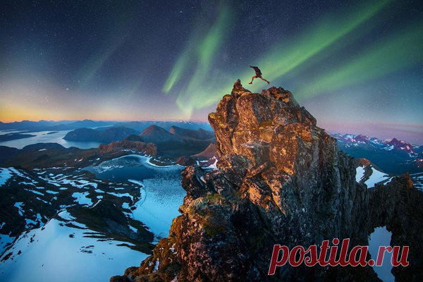 Я люблю быть рядом с новыми спортсменами, более мотивированными, чем я, лучше подготовленными, сильнее жаждущими познать мир. Соревноваться рядом с ними — это подзарядка моих батареек. Мне хочется больше знать о них, чтобы, если смогу, задать им жару в борьбе. В общем, соревнования отчасти становятся чек-листом, по которому я проверяю, могу ли поддерживать свой уровень и приносят ли мои тренировки и их изменения те плоды, которых я ожидаю.