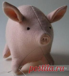 Простая мягкая игрушка своими руками, выкройка. Свинка из войлока / Тильда, мягкие игрушки своими руками, выкройки / КлуКлу. Рукоделие - бисероплетение, квиллинг, вышивка крестом, вязание