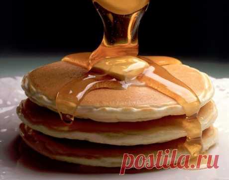 Овсяные панкейки
на 100грамм - 146.02 ккалБ/Ж/У - 7.78/4.73/18.95

Ингредиенты:
Овсяные хлопья (немного можно измельчить) 50 г
Обезжиренный кефир или молоко 100 г 
Яйцо 1 шт.

Приготовление:
Смешиваем все ингредиенты и жарим без масла на антипригарной сковороде.
Можно кушать с медом, ягодами, да и вообще с чем угодно!

Приятного аппетита! 

Присылайте свои ПП рецепты с качественными фото и подсчетом БЖУ и калорий в предложенные новости. Самое интересное и полезное будет оп...