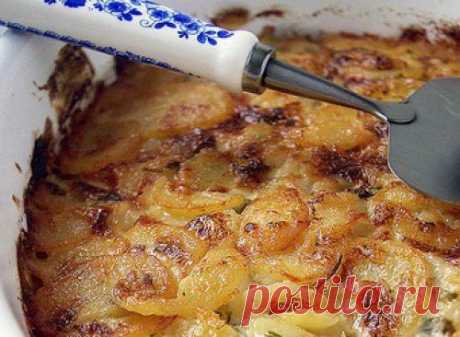 Картофельный гратен с чесноком и сливками