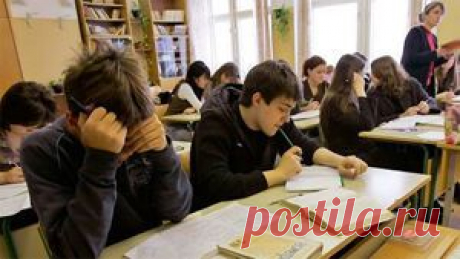В Киеве требуют наказать школу, в которой ученики пели &quot;Катюшу&quot; и &quot;Землянку&quot; 18/12/2014