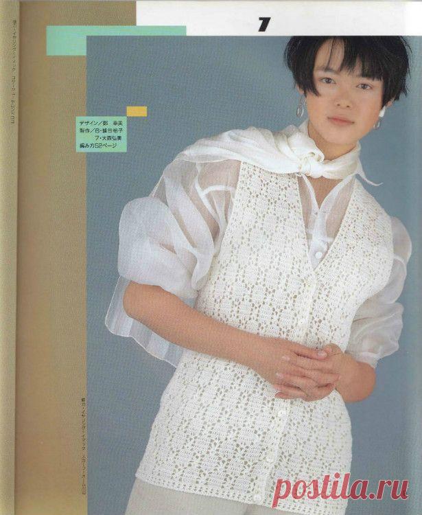 Белый ажурный жилет. Крючок.