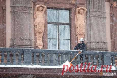 Большой фоторепортаж «Фонтанки» с улиц Петербурга - 11 января 2025 - ФОНТАНКА.ру