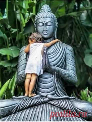 В этот день Будда Шакьямуни спустился с небес Тридцати Трёх, чтобы даровать учения своей матери и всем существам. Считается, что сегодня особенно благоприятно проявлять доброту и делать пожертвования. Пусть ваше сердце наполнится светом мудрости и сострадания, а дом — гармонией и покоем.
Открытки на День нисхождения Будды Шакьямуни из рая 33 божеств. Открытки на Лхабаб Дуйсен.