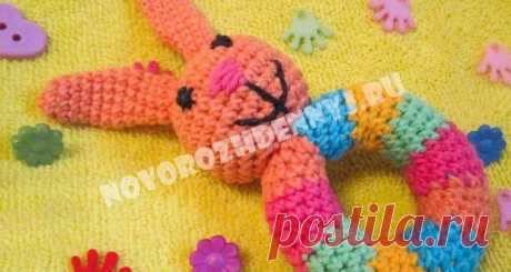 Вязаные игрушки-погремушки