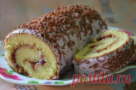 Рулет со сгущенкой - рецепт / Простые рецепты