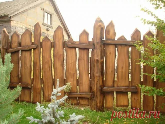 Идеи фигурных деревянных заборов