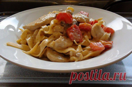 Феттучини с цыпленком и грибами..