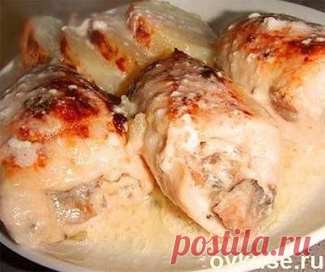 Куриные рулеты с грибами в сливках - Простые рецепты Овкусе.ру