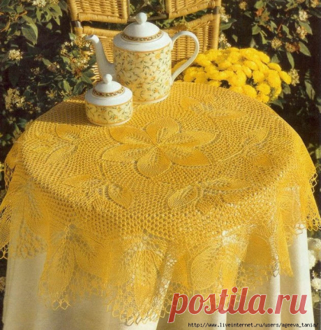 Жёлтая скатерть спицами.