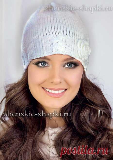 Женская шапка связанная спицами модель 2016