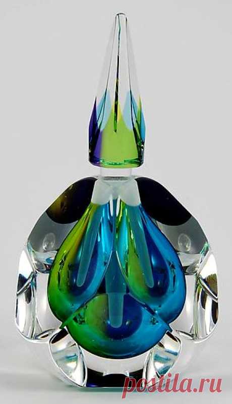Pacific Perfume Bottle by Paul D. Harrie (Art Glass Perfume Bottle) | Artful Home