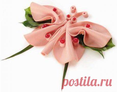 Украшение закуски из ломтиков колбасы: мастер-класс