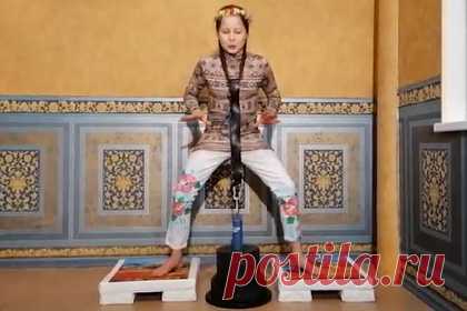 12-летняя россиянка установила почти 200 рекордов. Жительница Екатеринбурга Каролина Черных к 12 годам установила 187 зарегистрированных рекордов. В числе достижений девочки — самая юная парашютистка, лучшая теннисистка (до 13 лет), жим штанги, приседание с гирей, хождение на руках, удержание веса зубами, стояние на гвоздях.