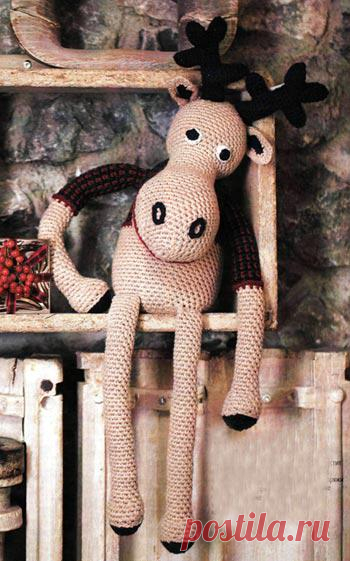 Вязаная игрушка крючком – Лось Рудольф. Вязаные игрушки могут стать любимцами ваших детей и внуков.